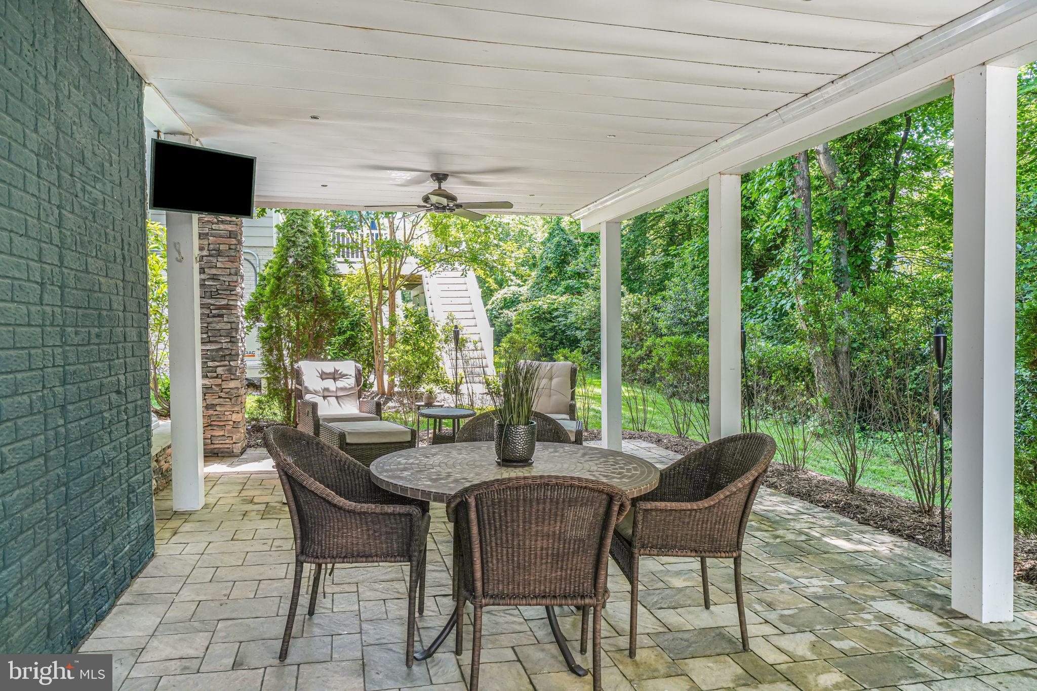 6513 MANOR RIDGE COURT