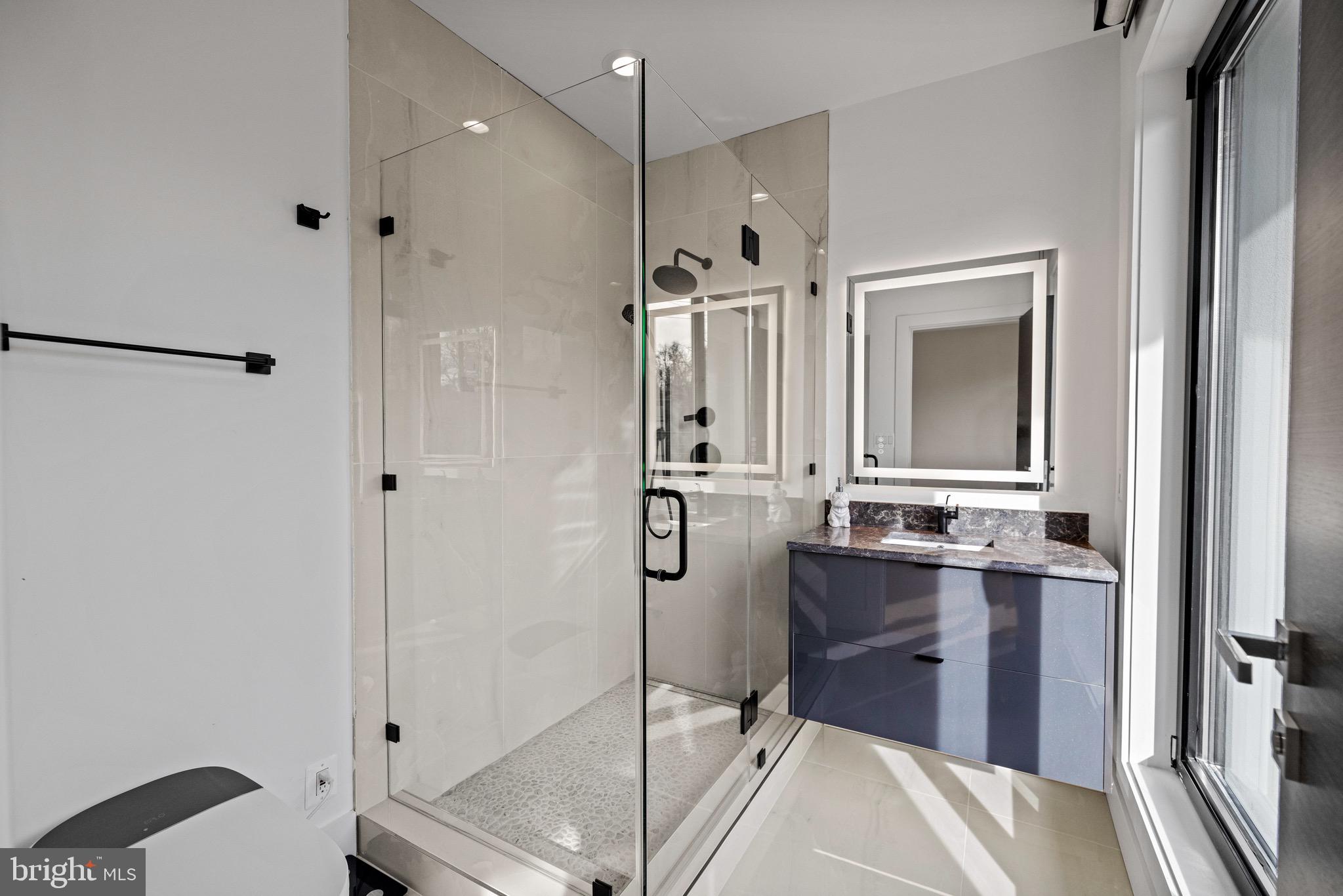 1573 WESTMORELAND STREET