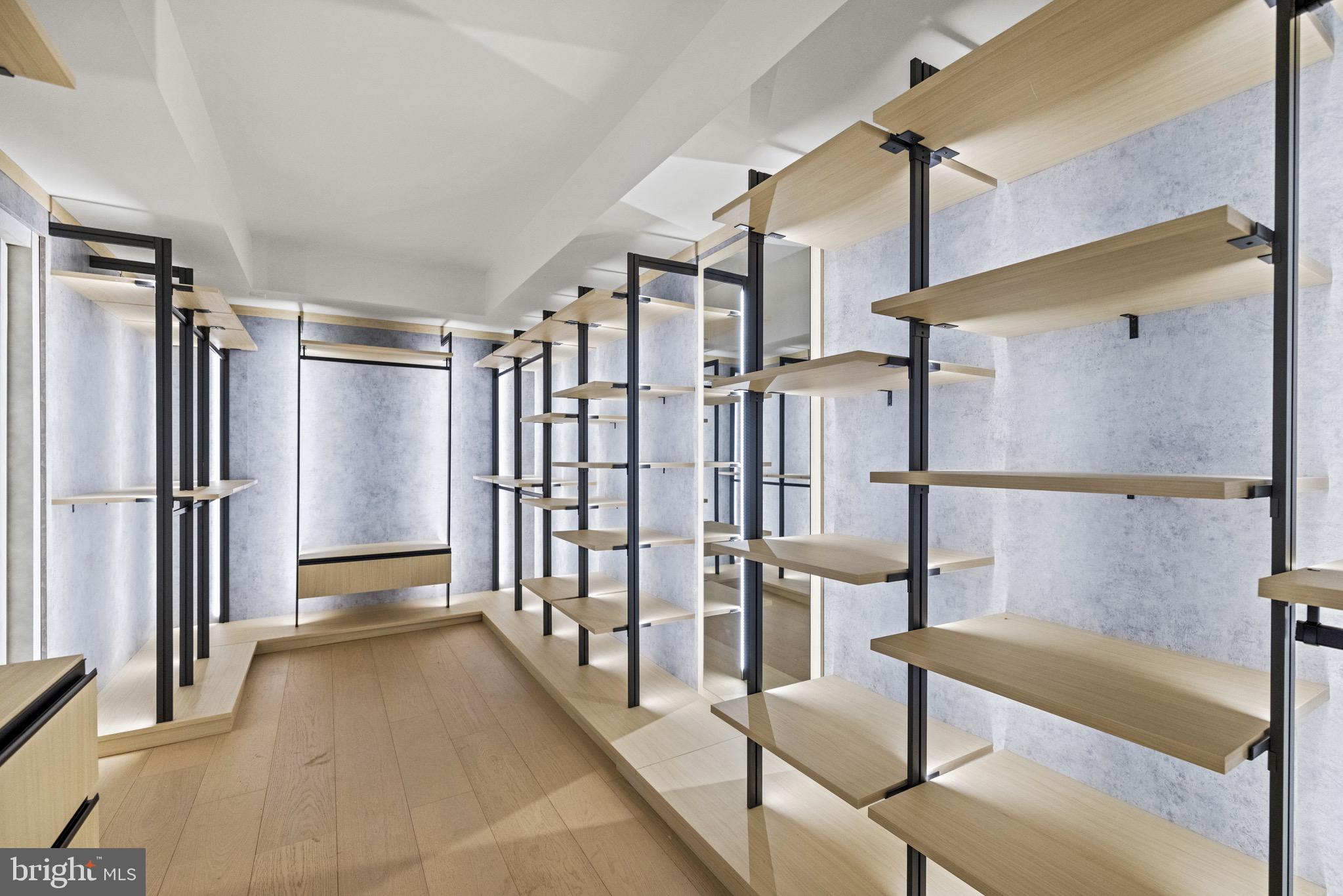 1573 WESTMORELAND STREET