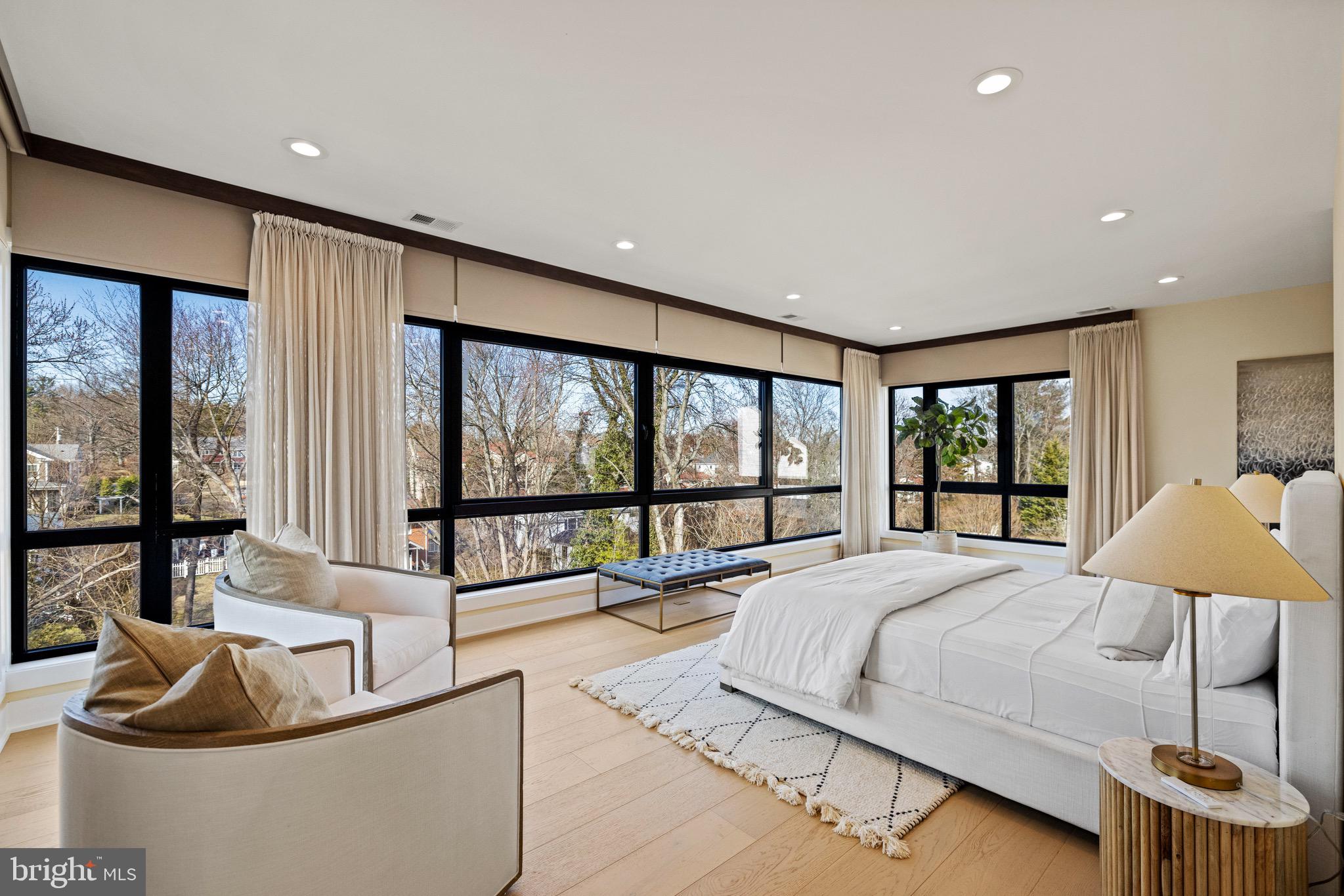 1573 WESTMORELAND STREET