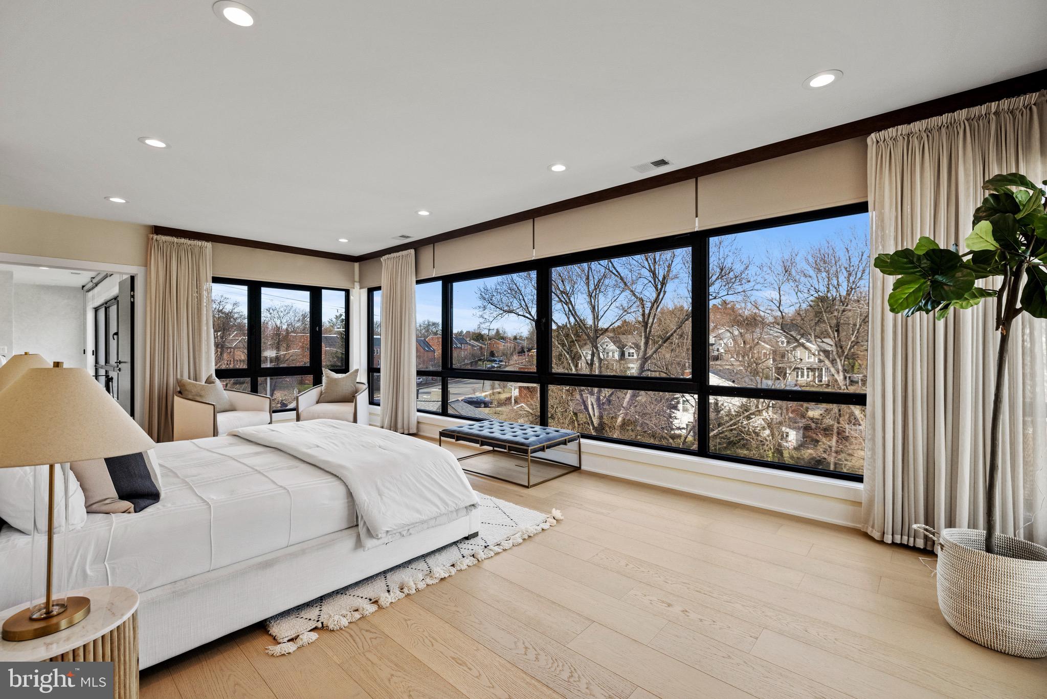 1573 WESTMORELAND STREET