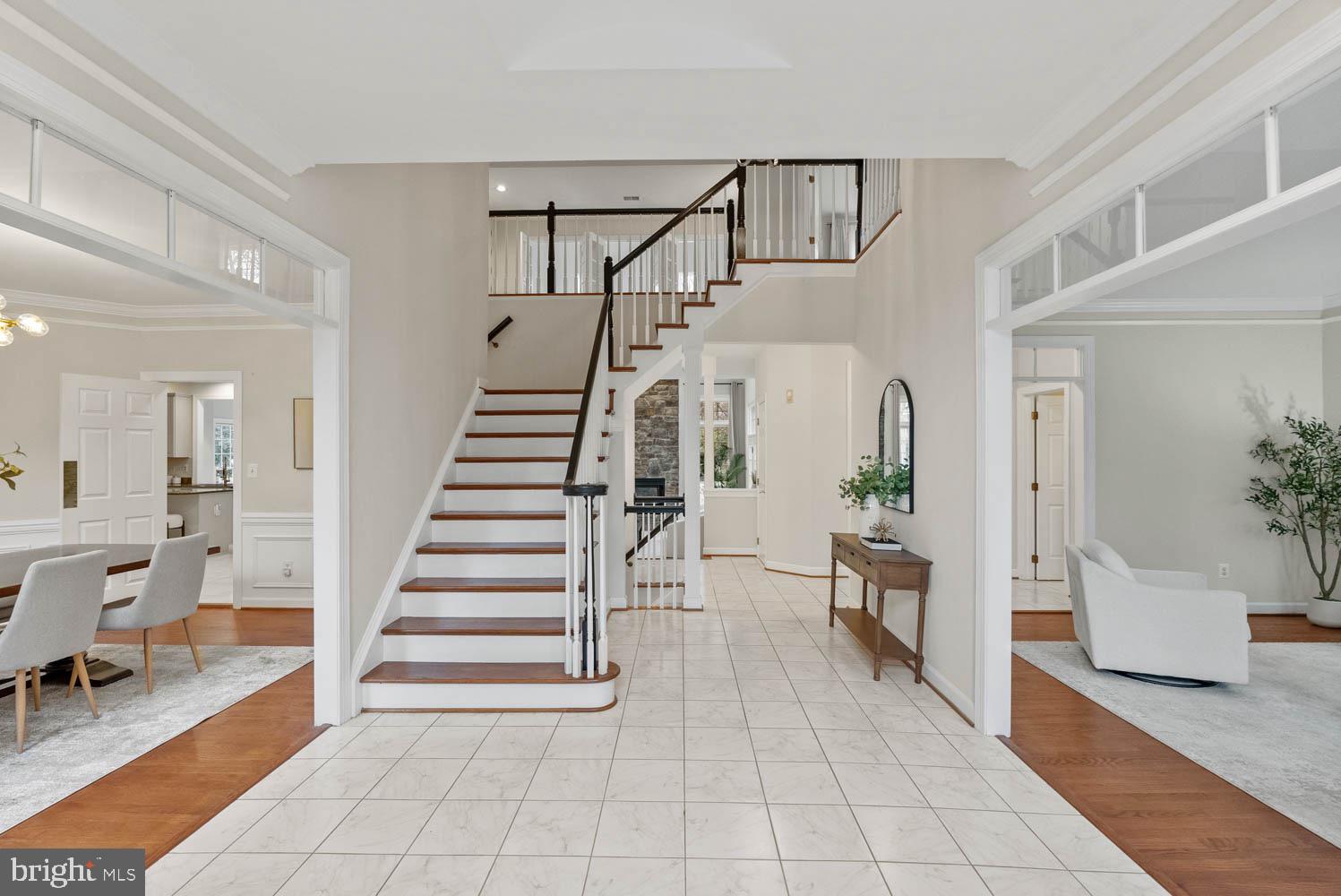 1050 NORTHFALLS COURT