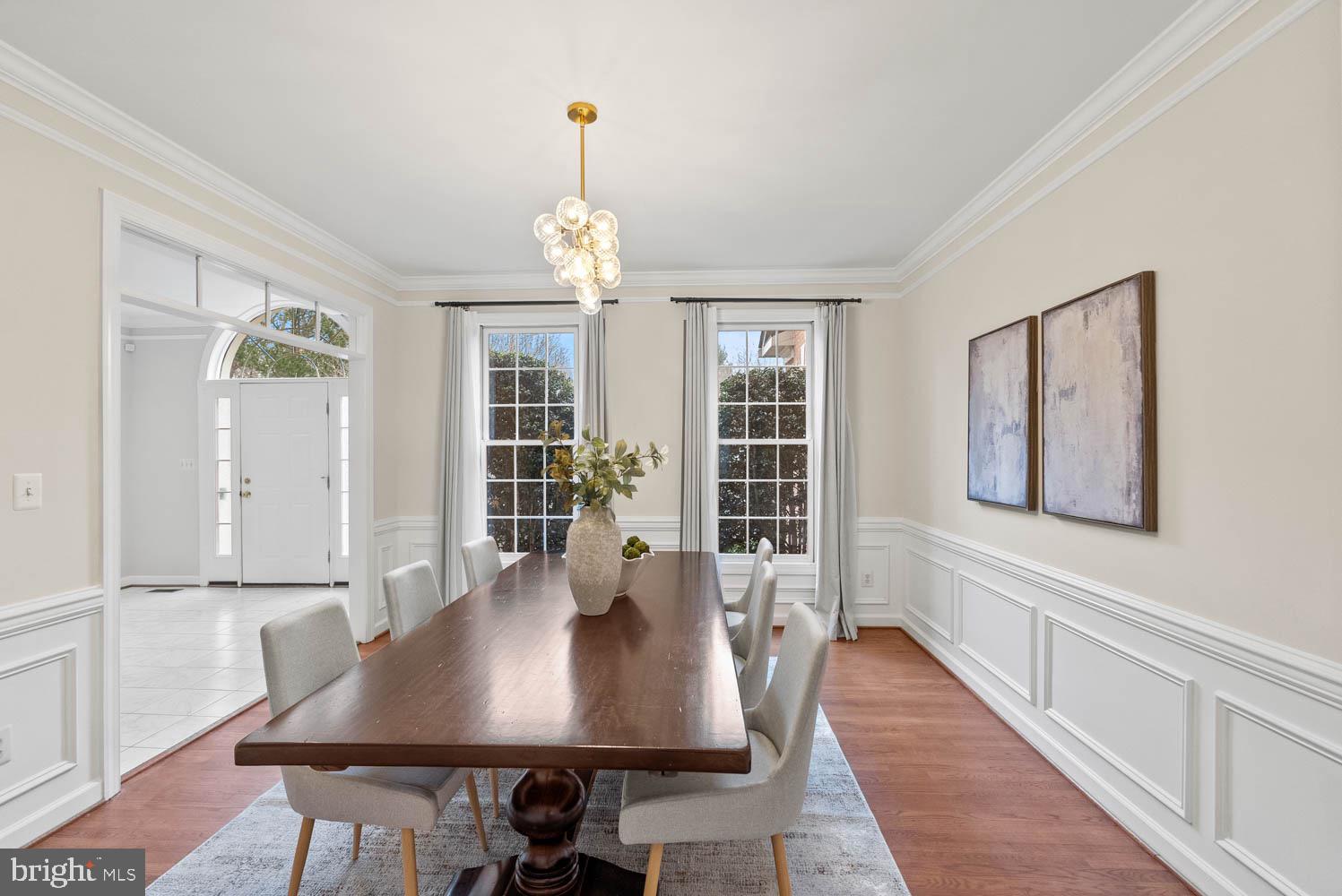 1050 NORTHFALLS COURT