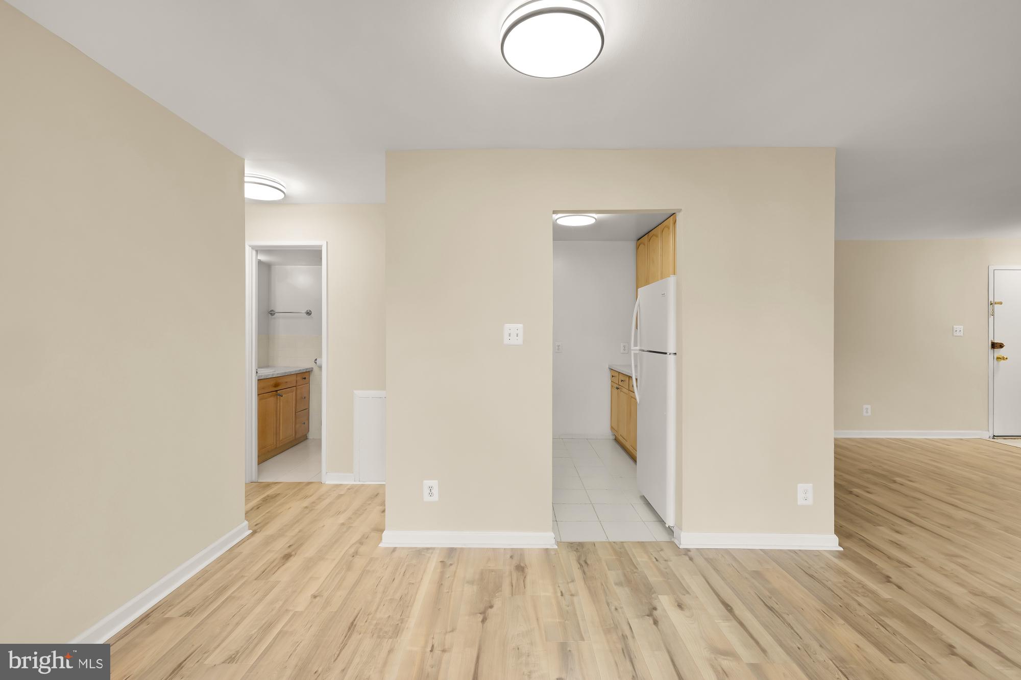 2911 CHARING CROSS ROAD 16