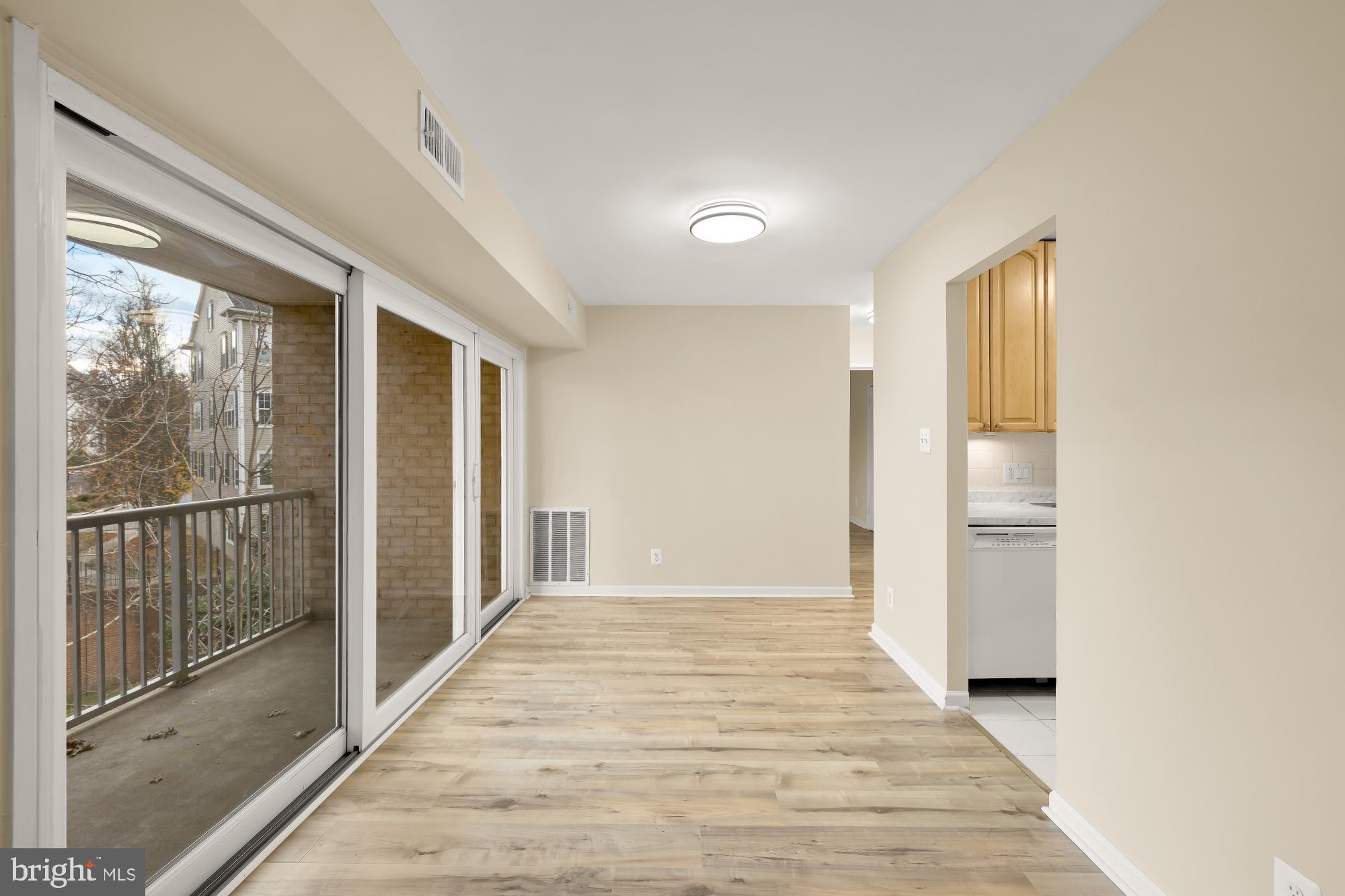 2911 CHARING CROSS ROAD 16