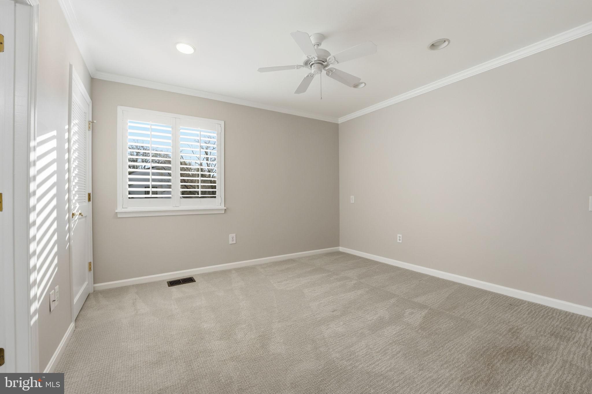 1528 GOLDENRAIN COURT