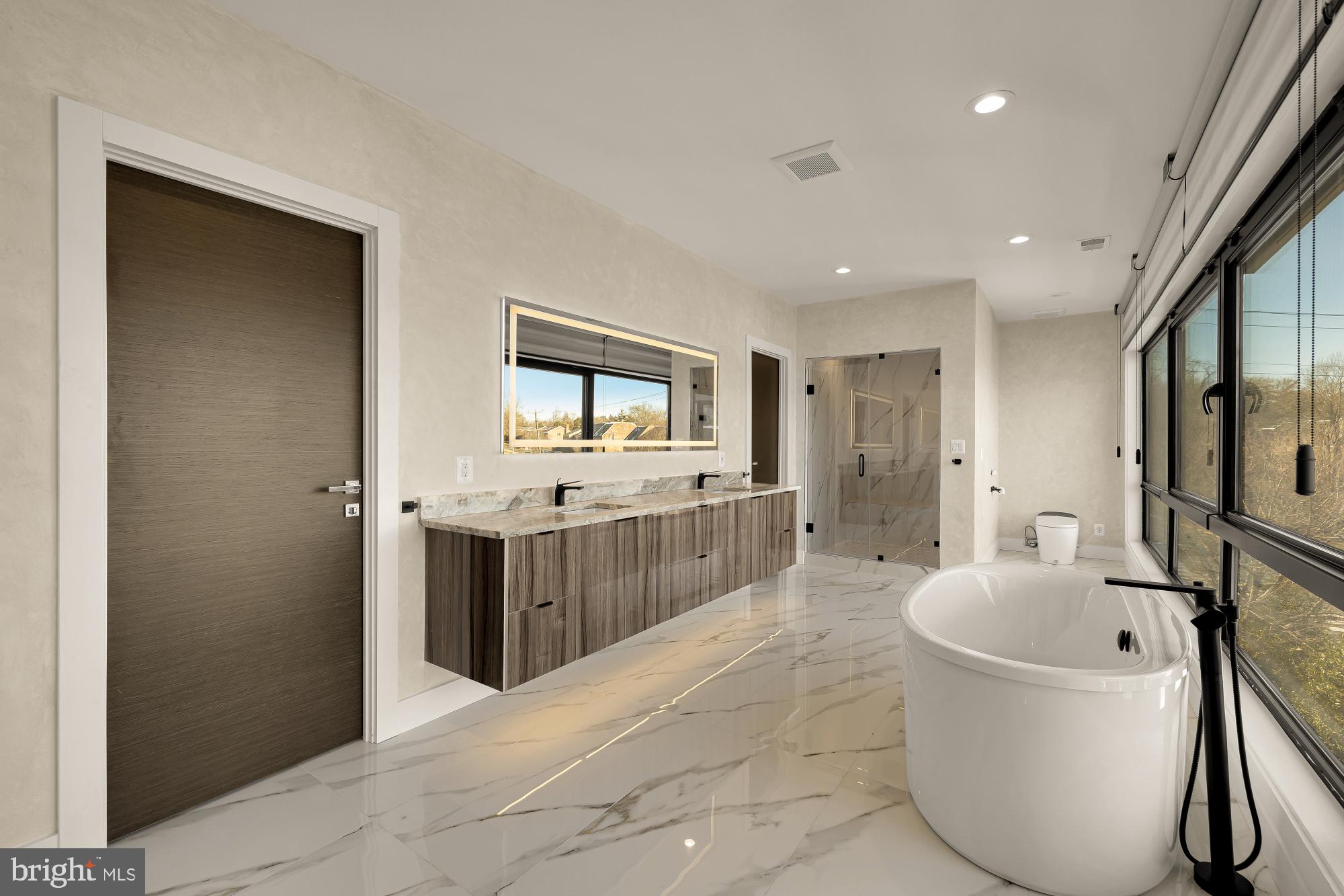 1573 WESTMORELAND STREET