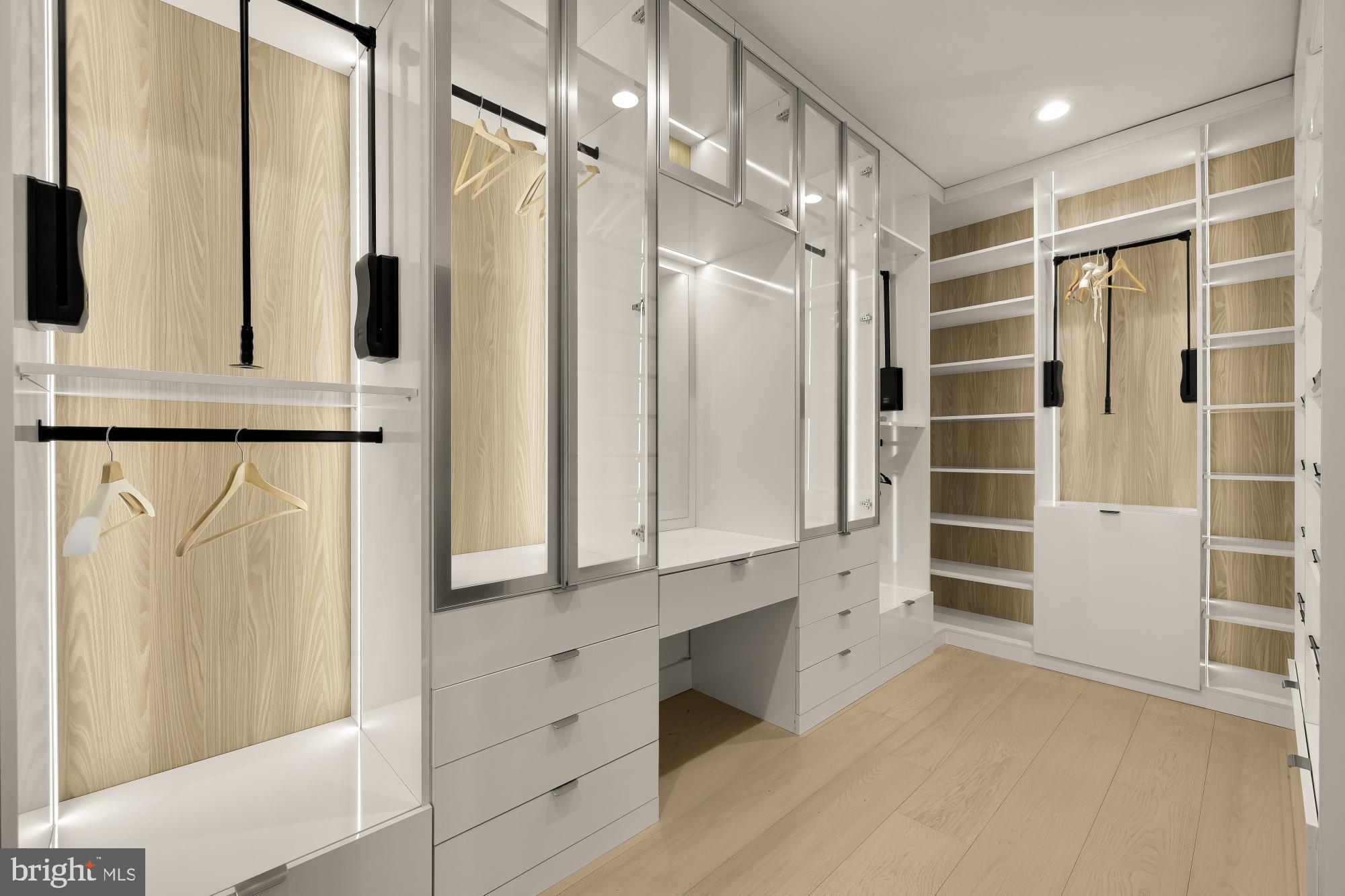 1573 WESTMORELAND STREET