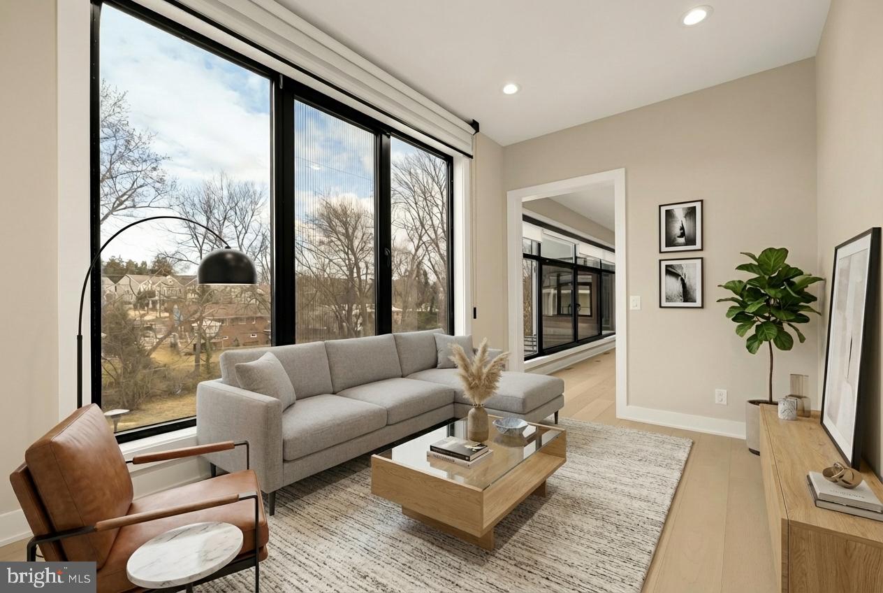 1573 WESTMORELAND STREET