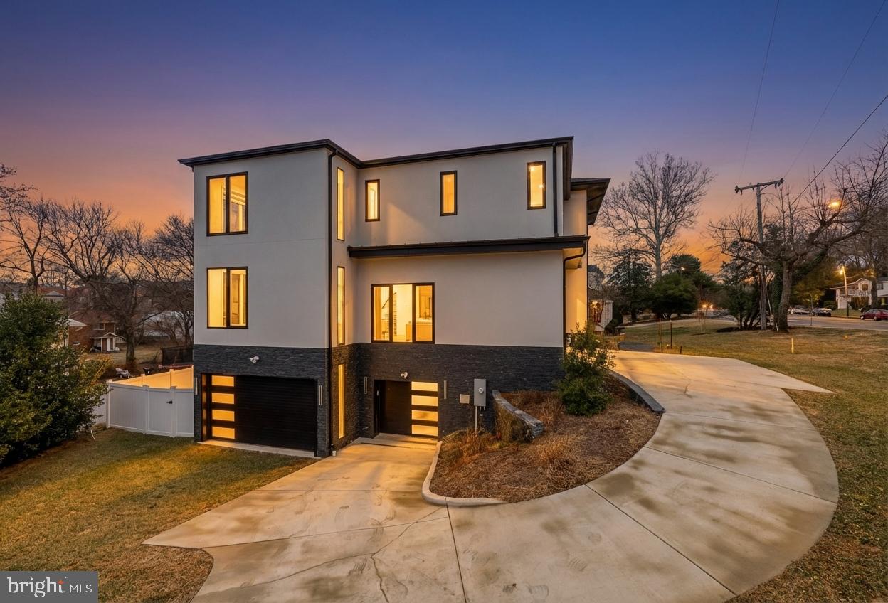 1573 WESTMORELAND STREET