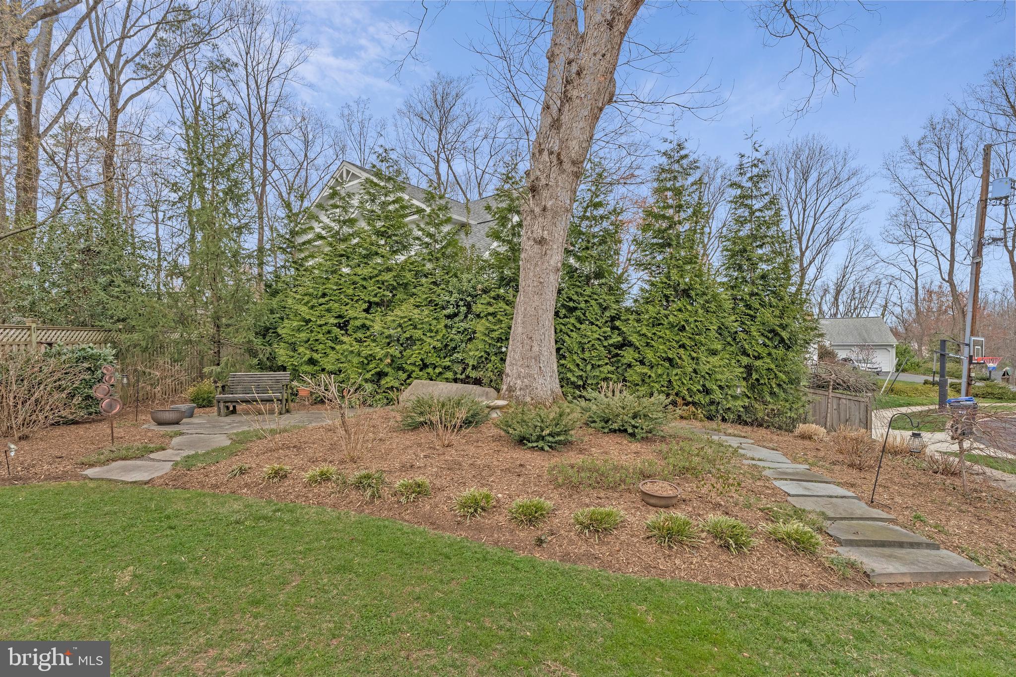 8203 GALAHAD COURT