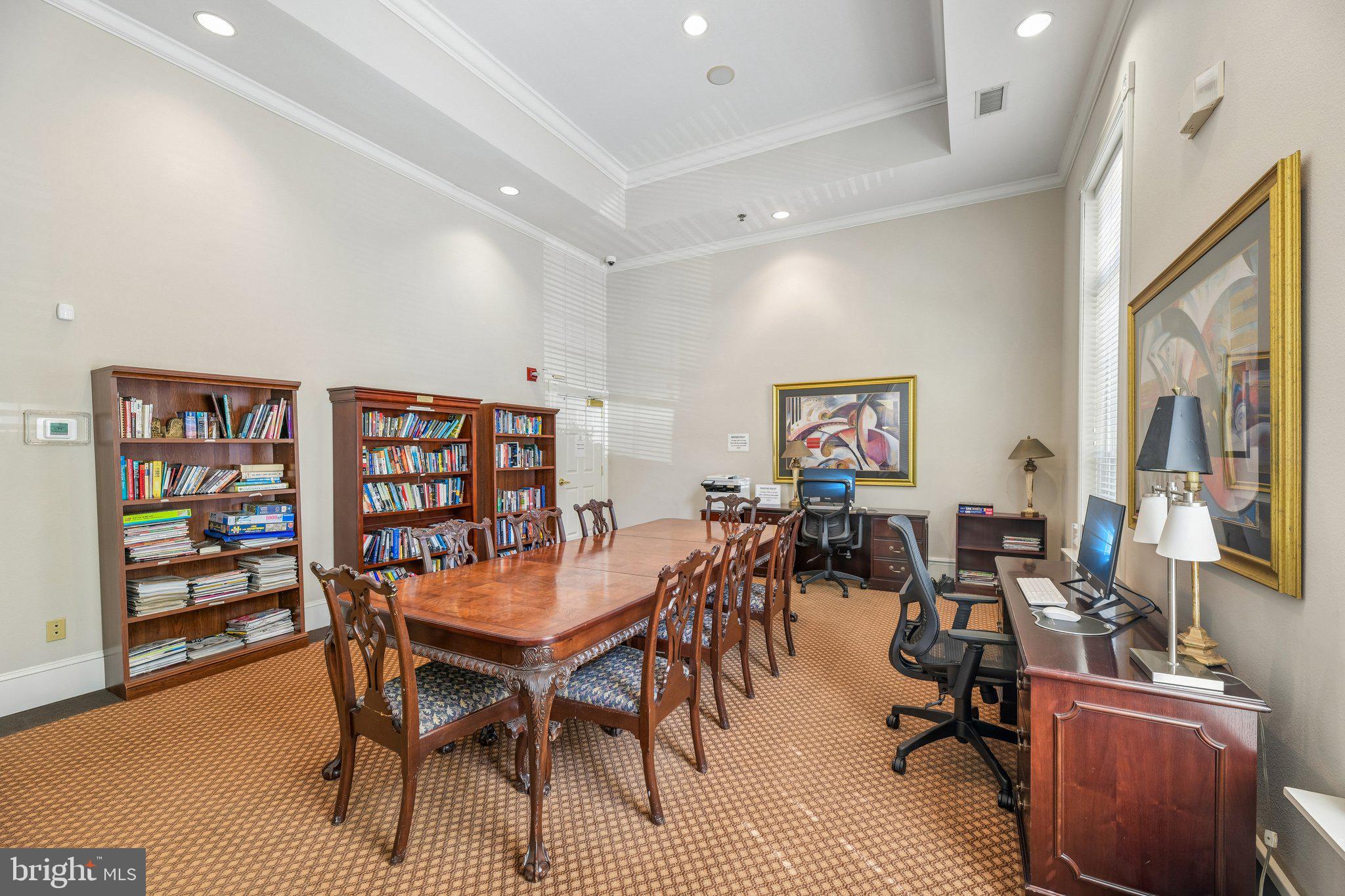 1591 SPRING GATE DRIVE 3311