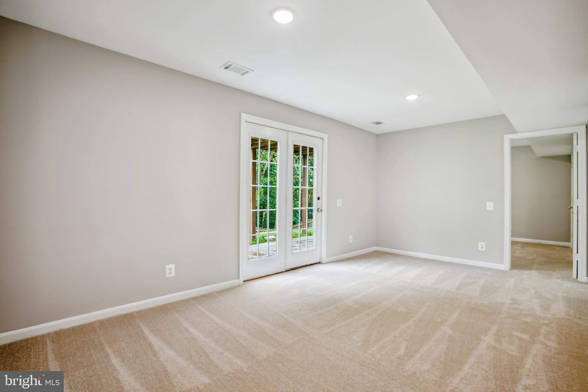 21741 Regents Park Cir