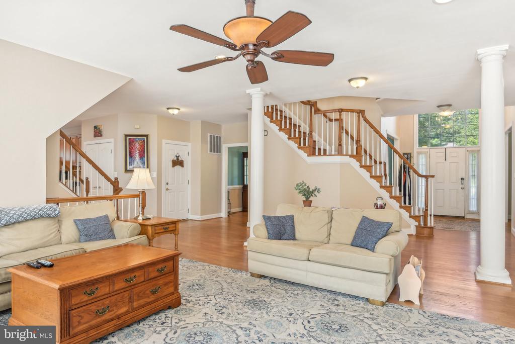 7204 Simmons Ridge Ct