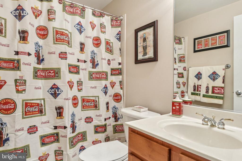 7204 Simmons Ridge Ct