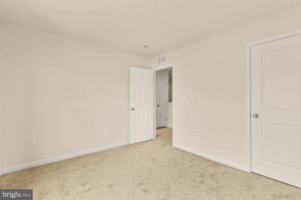 8141 HONEY BEE WAY