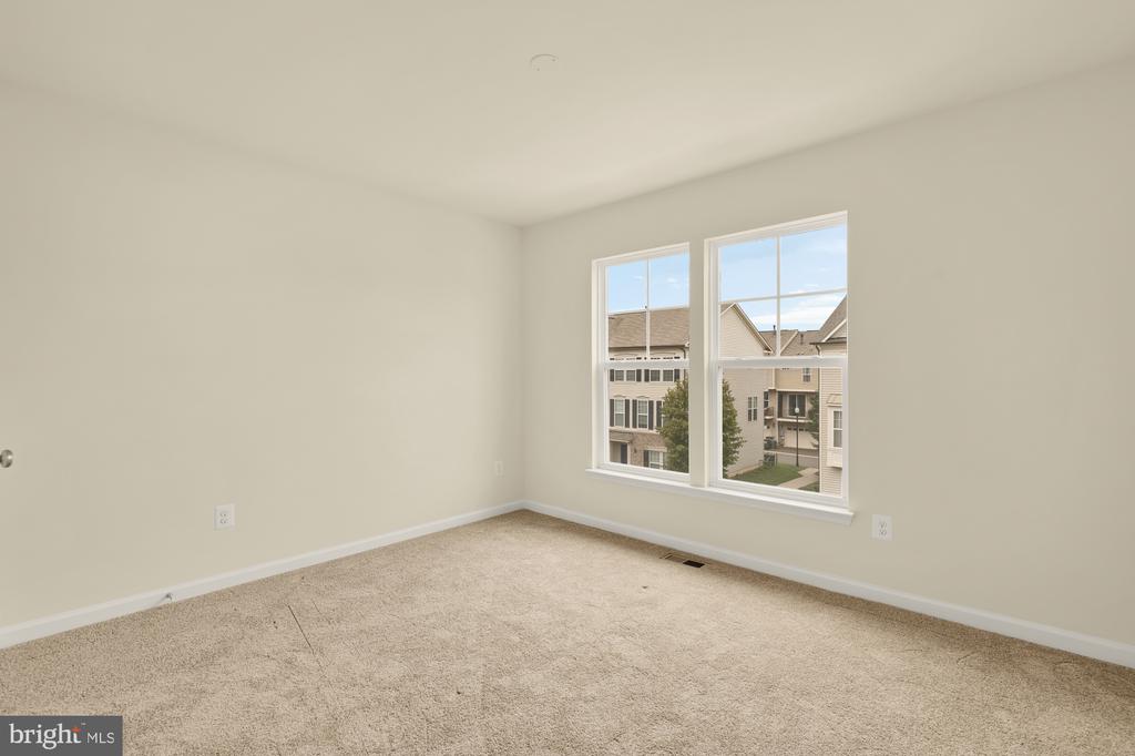 8141 HONEY BEE WAY