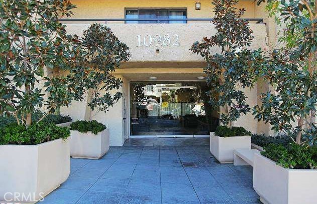 10982 Roebling Avenue 327