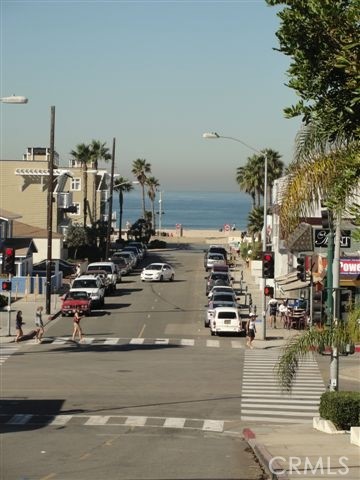 1405 Manhattan Avenue