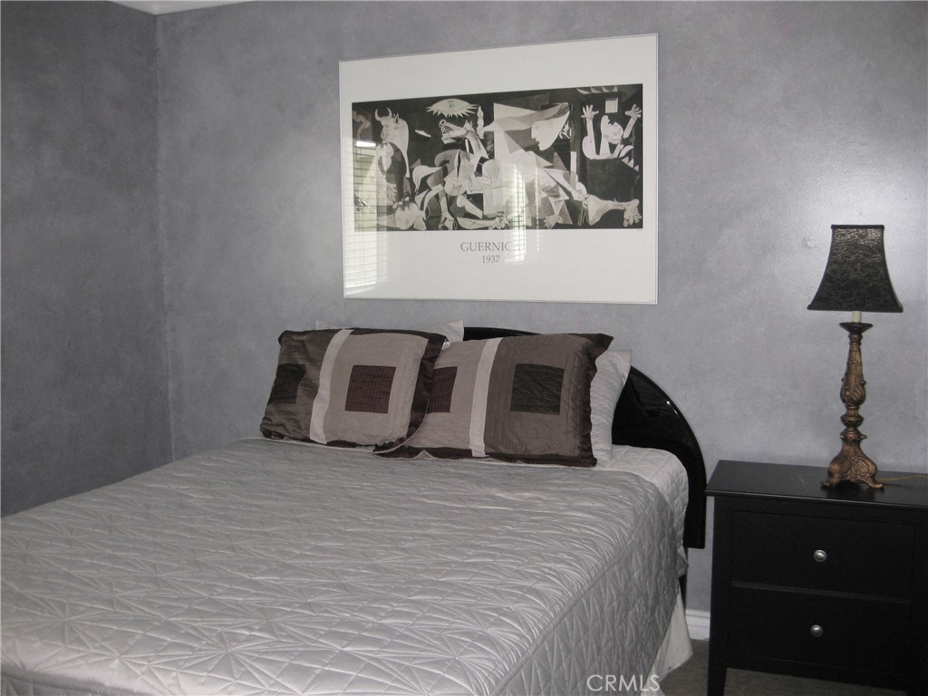 1405 Manhattan Avenue