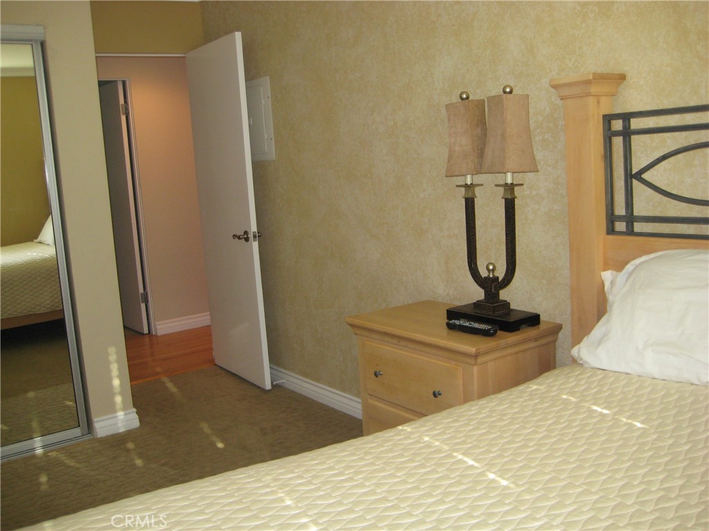 1405 Manhattan Avenue