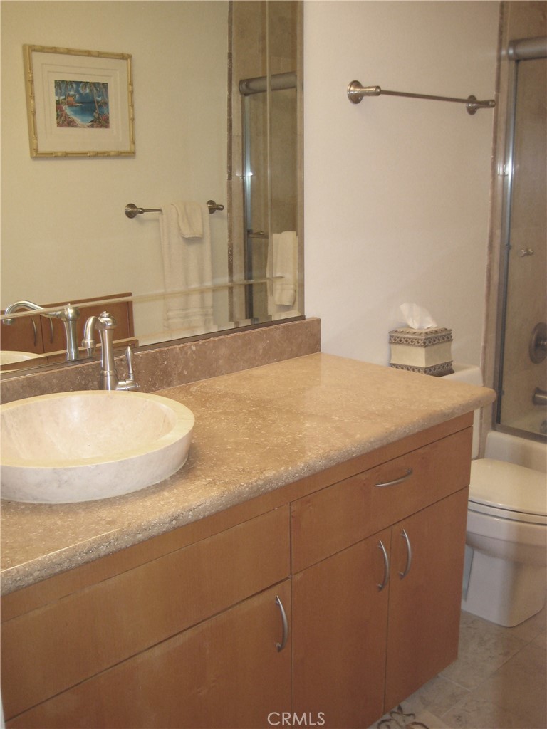 1405 Manhattan Avenue