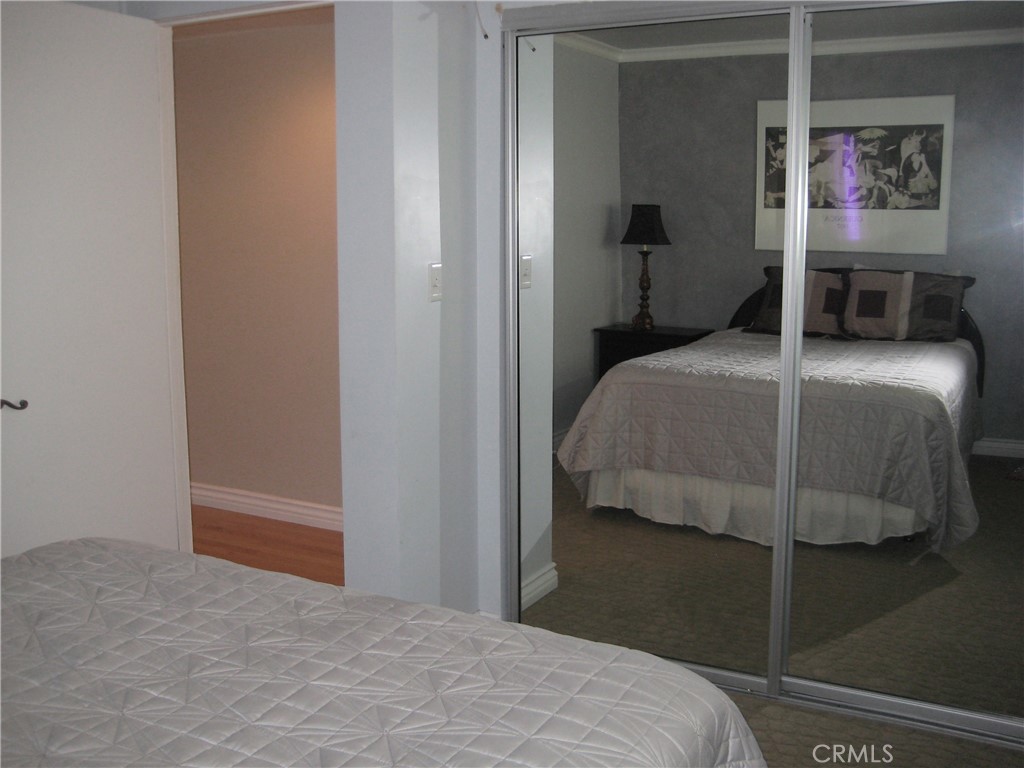 1405 Manhattan Avenue