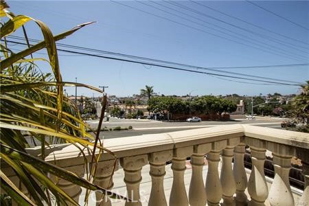 1521 Artesia Boulevard A