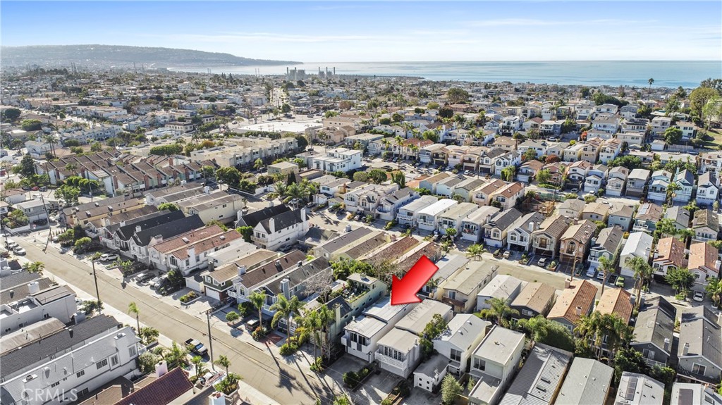 1529 Steinhart Avenue