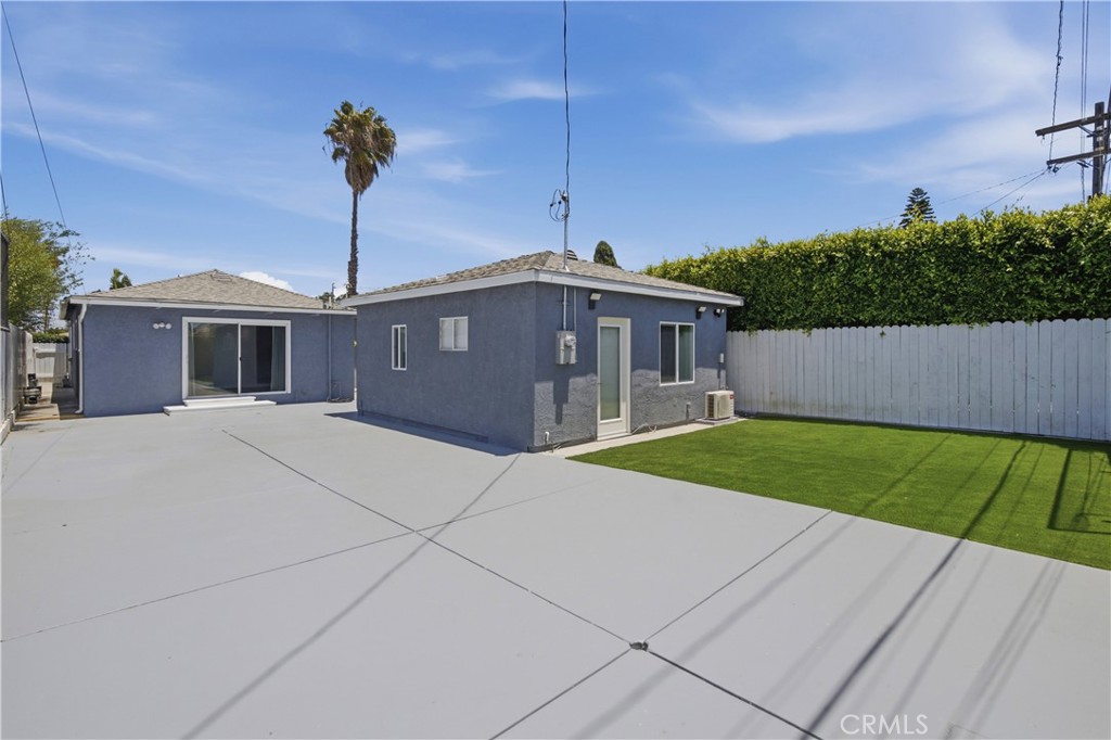 5034 W 130th
