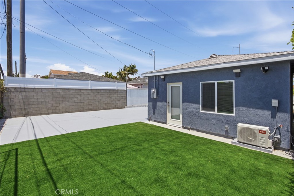5034 W 130th