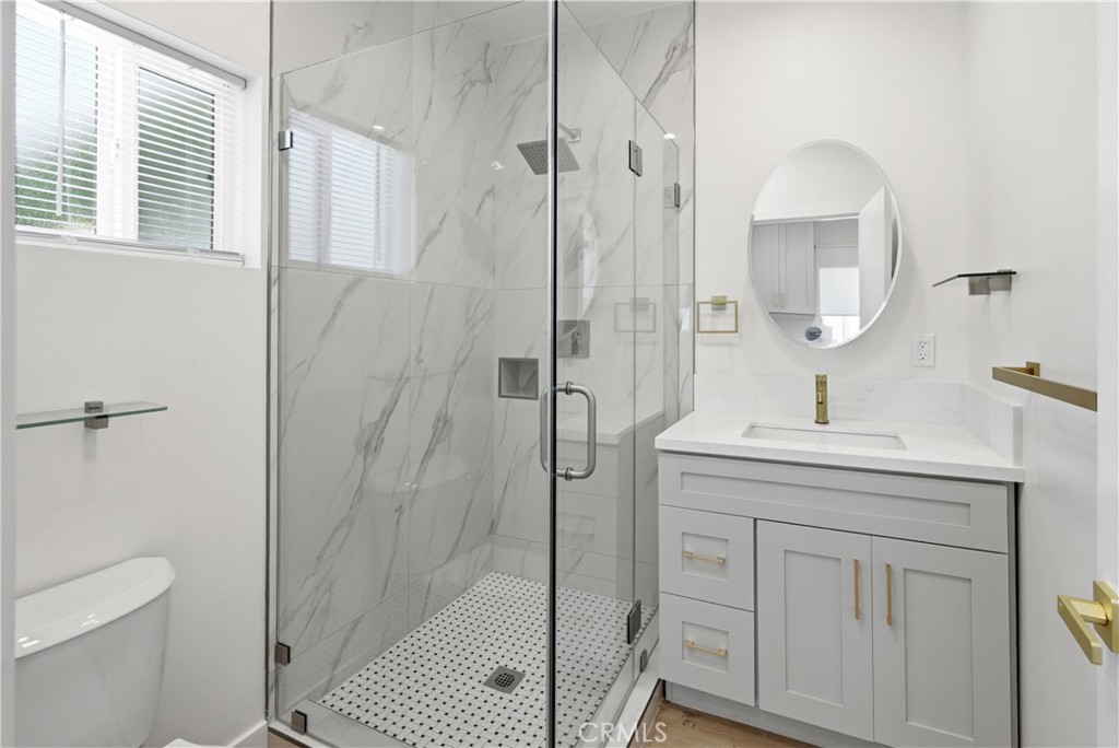 5034 W 130th