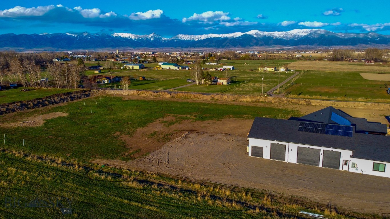 57 and 47 Green Meadow Way