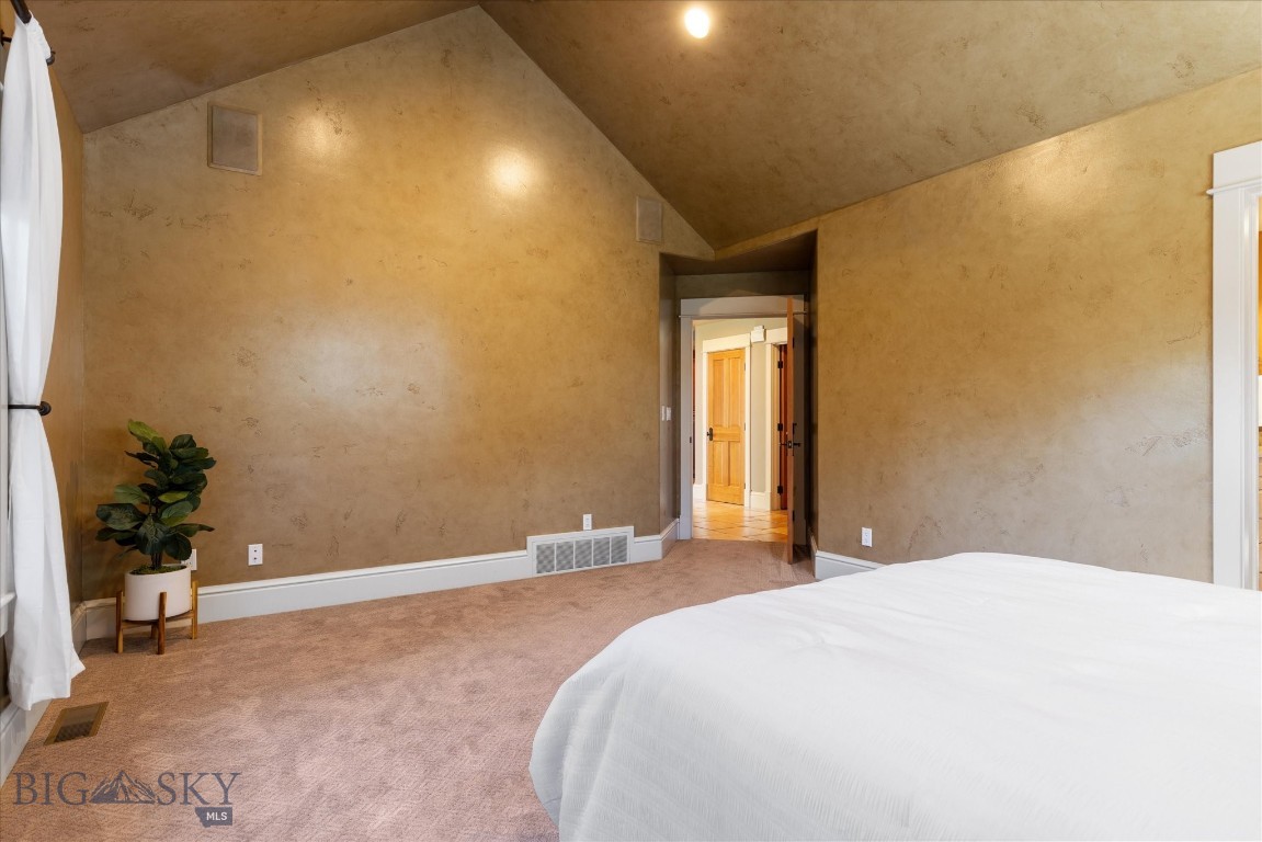 805 N Aster Avenue