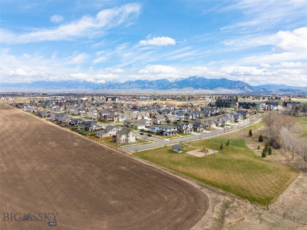 1375 Advance Drive