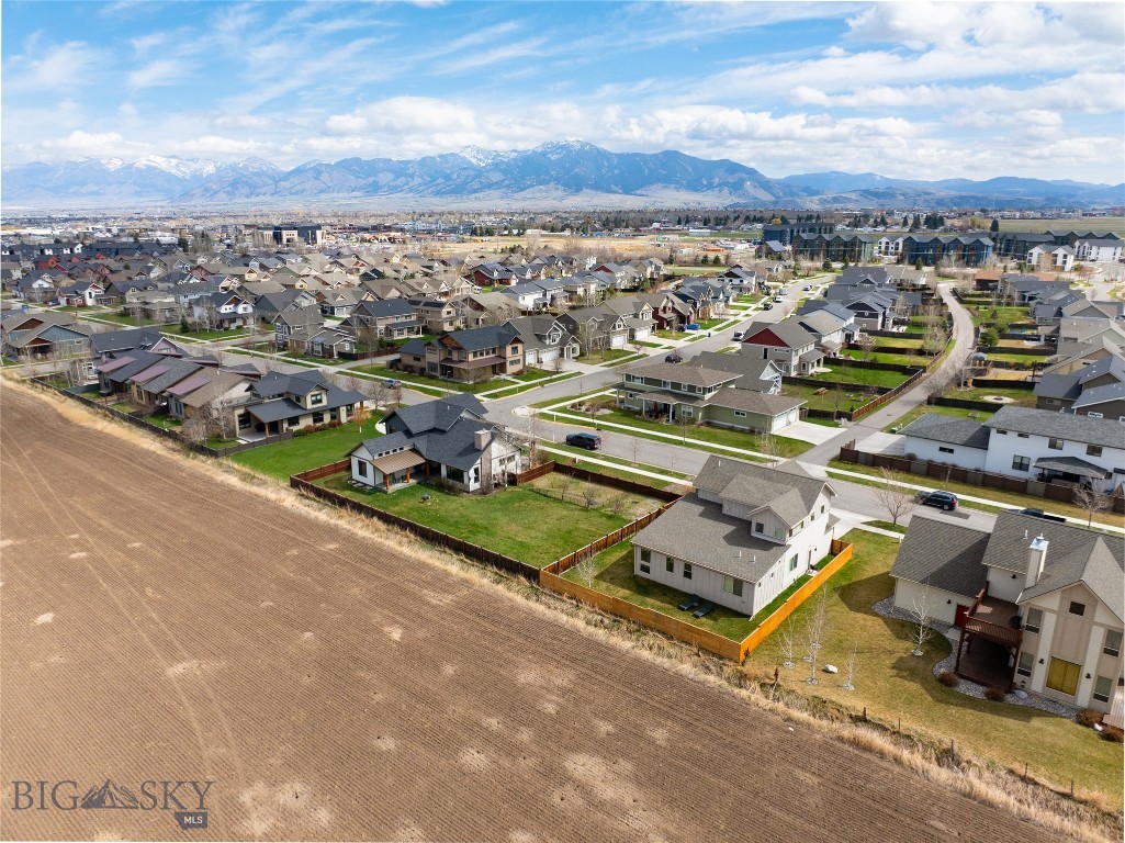 1375 Advance Drive