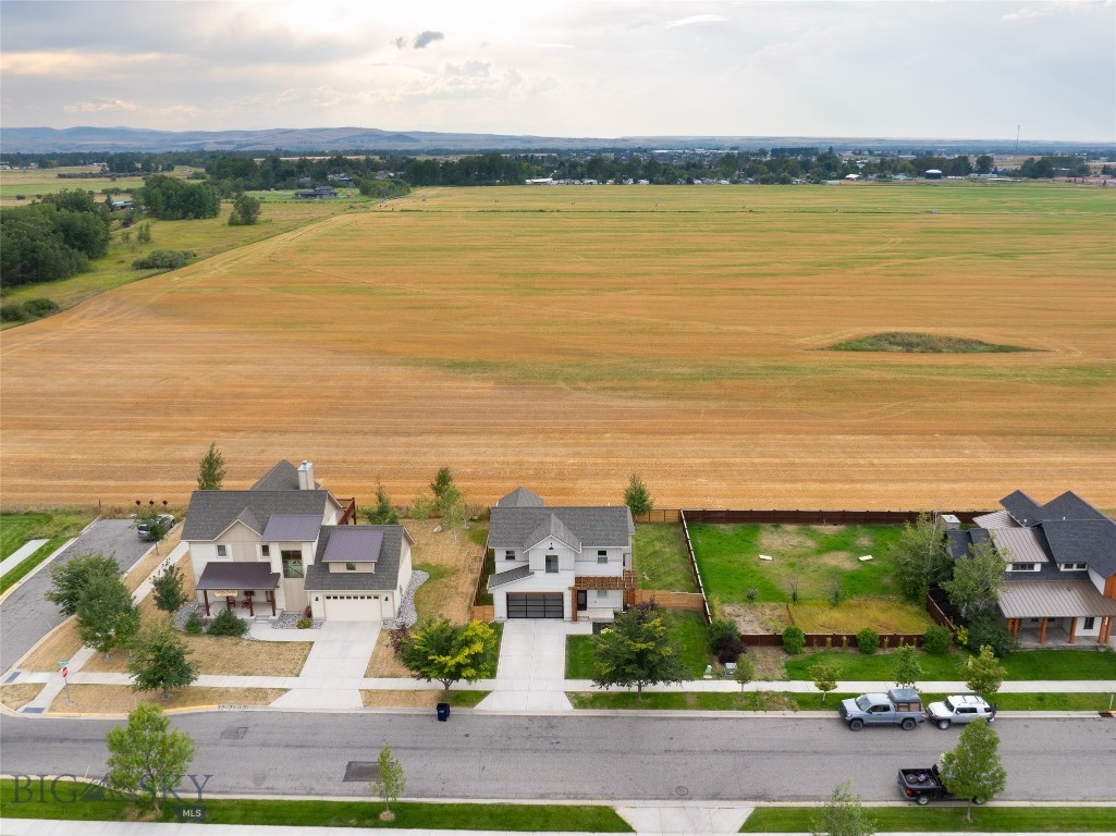 1375 Advance Drive