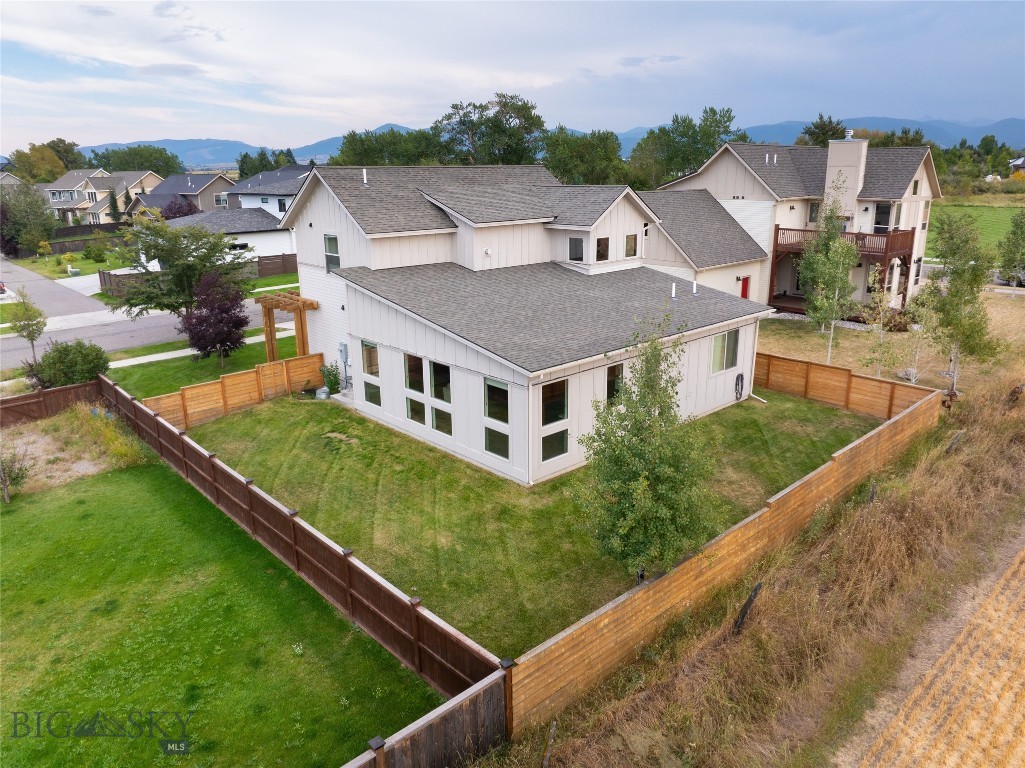 1375 Advance Drive