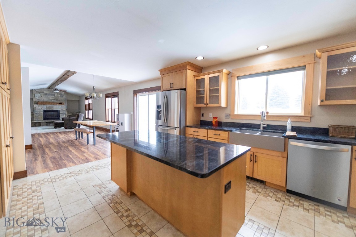 480 Prospector Trail
