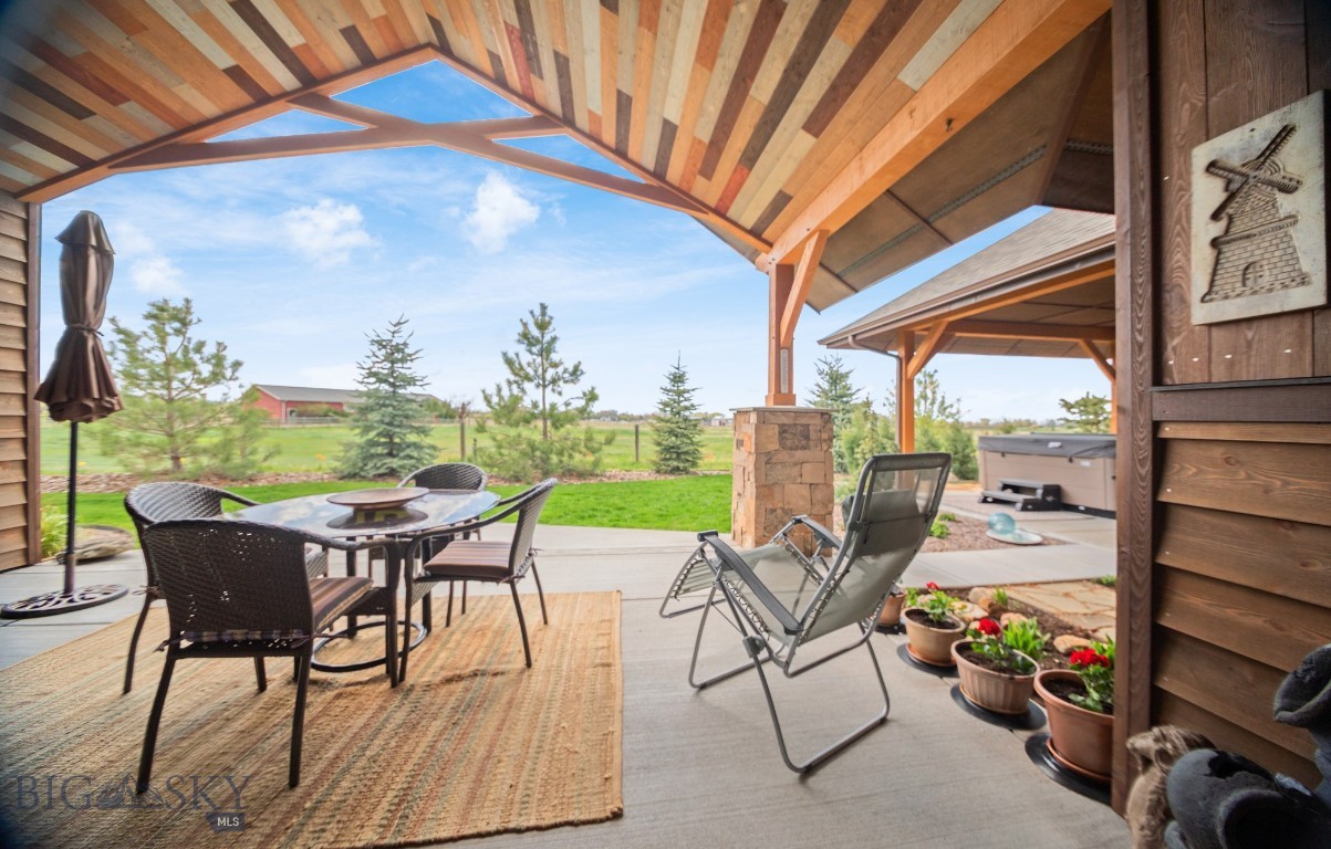 1023 Black Bull Trail