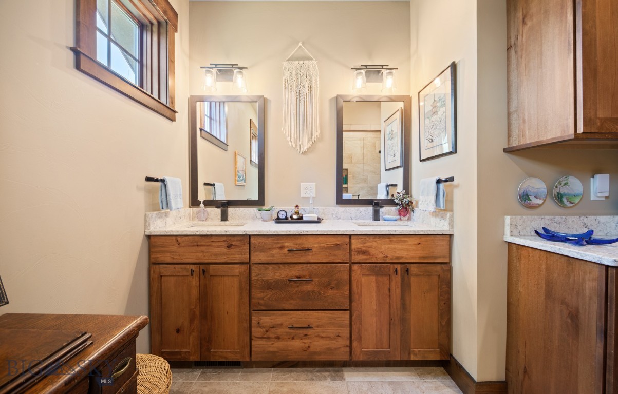 1023 Black Bull Trail