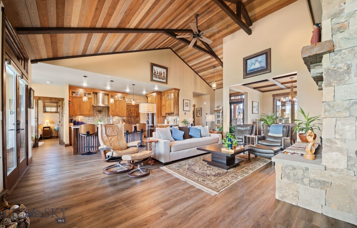 1023 Black Bull Trail