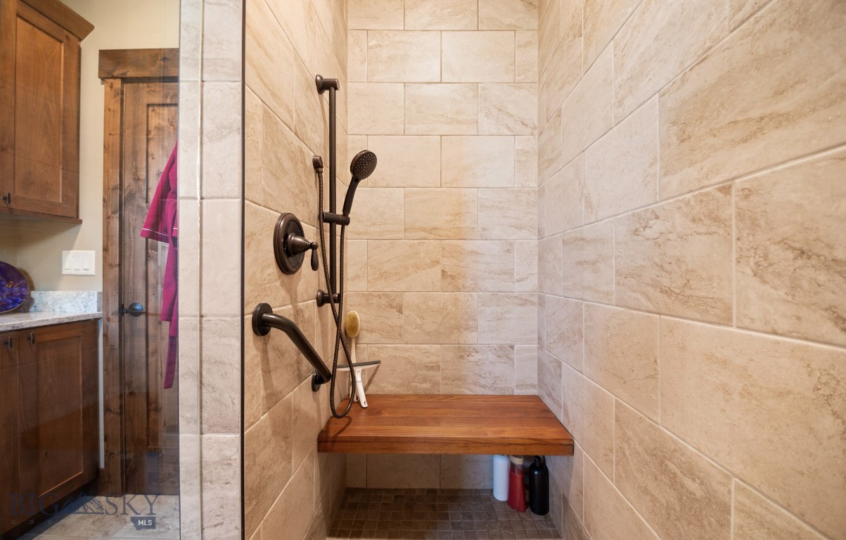 1023 Black Bull Trail