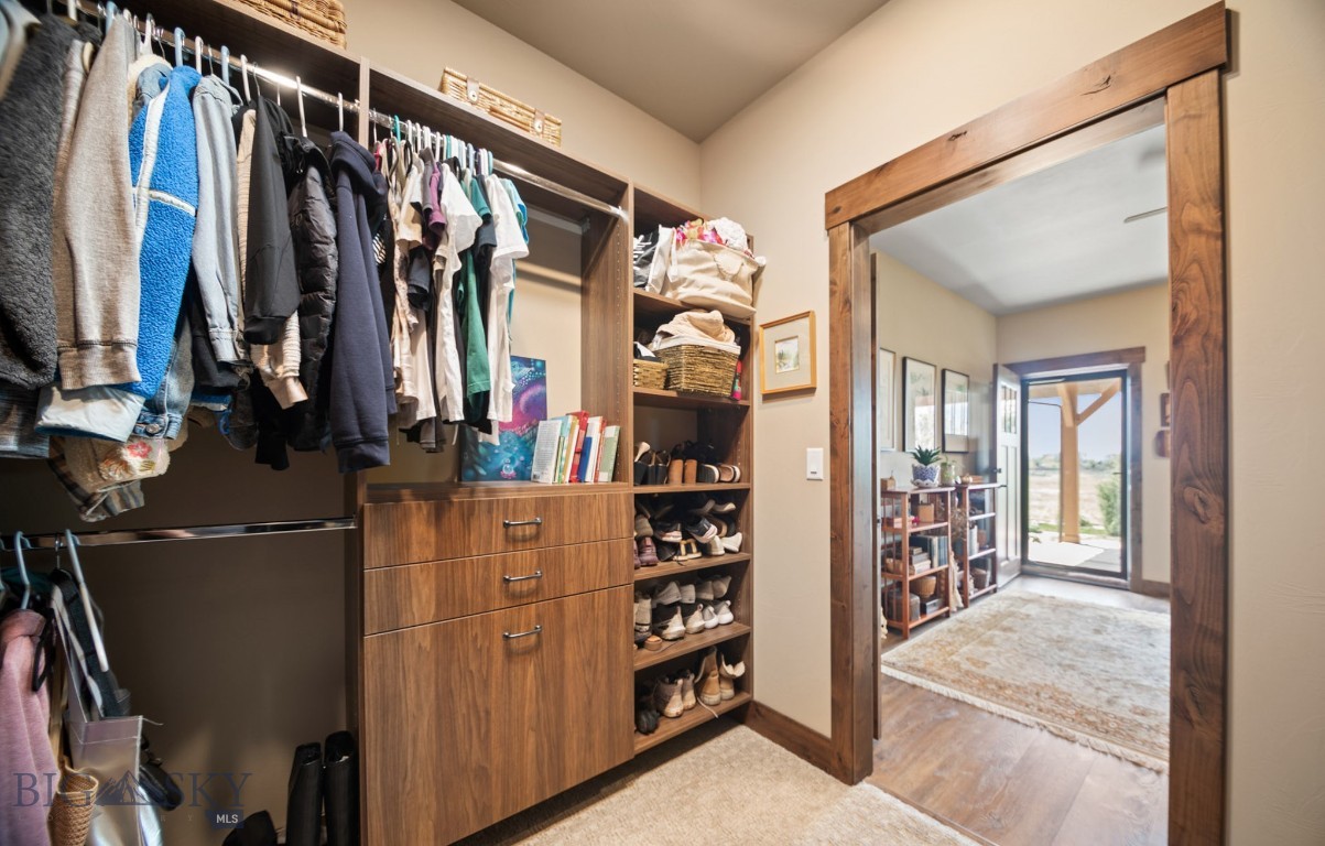 1023 Black Bull Trail