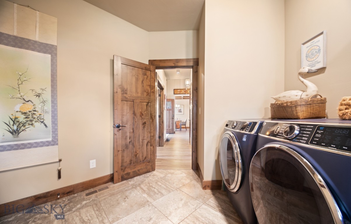 1023 Black Bull Trail