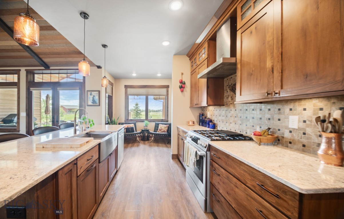 1023 Black Bull Trail