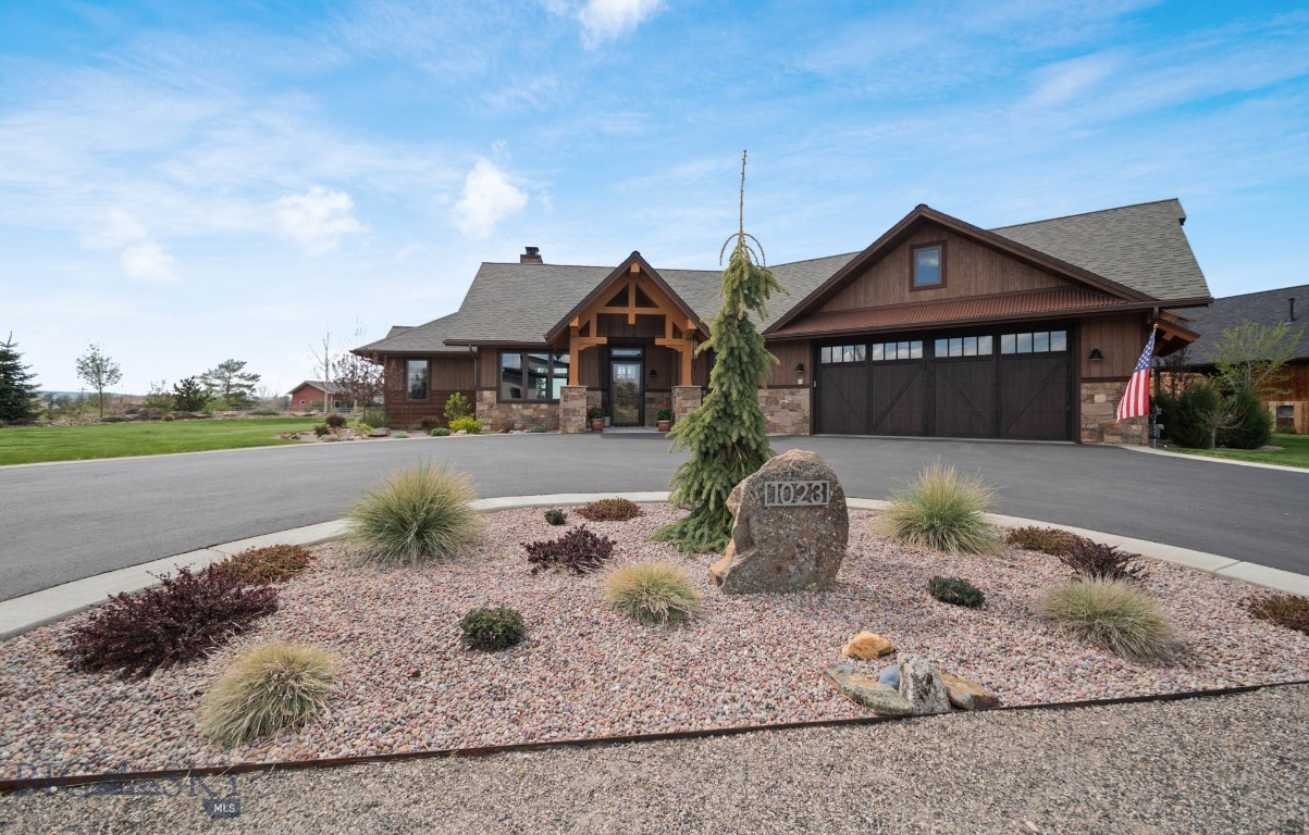 1023 Black Bull Trail