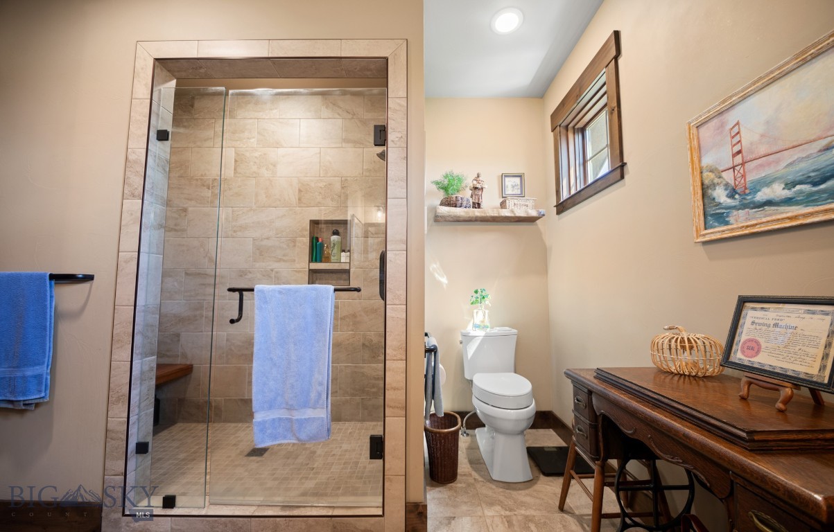 1023 Black Bull Trail