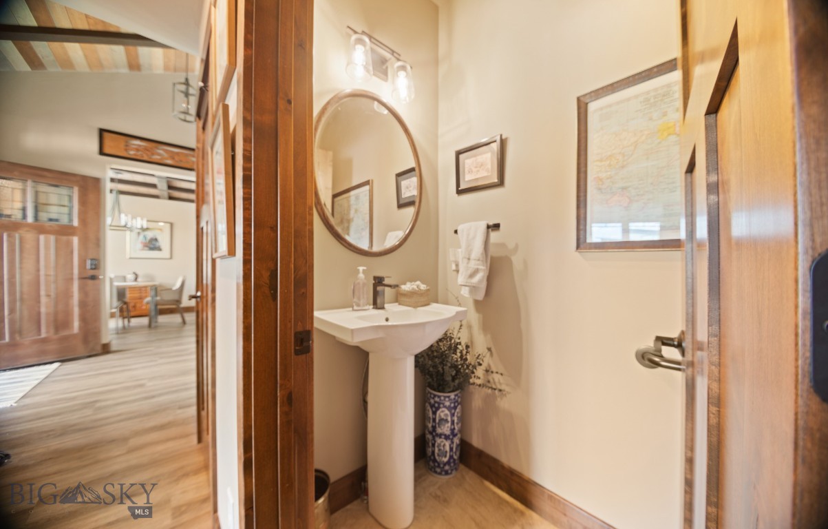 1023 Black Bull Trail