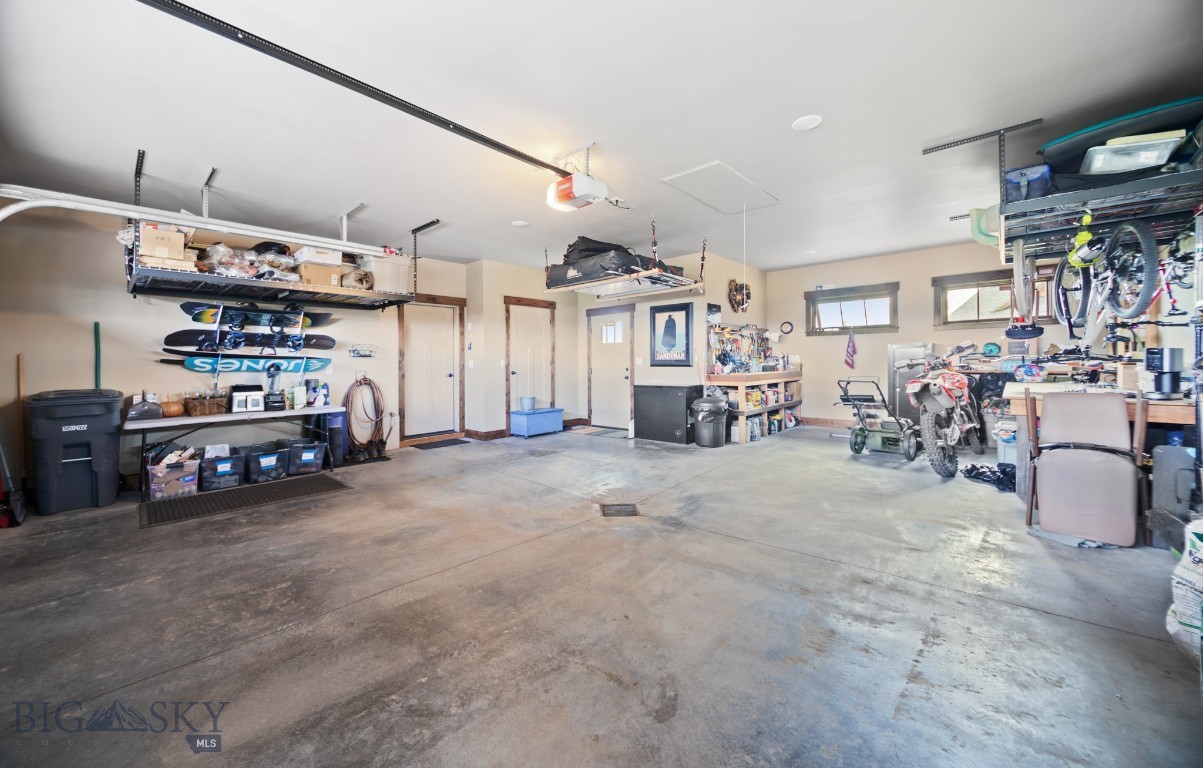 1023 Black Bull Trail